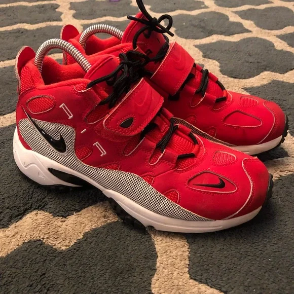 Nike Air Turf Raider  \
